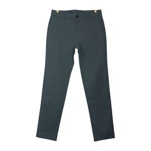 Vuori Men’s Cascade Tech Chino Pant Smoked Beryl Size 30 / 30” Inseam